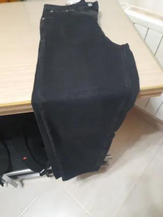 Pantalón vaquero negro Pull&Bear