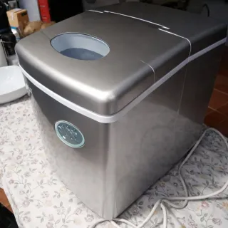 Máquina de fazer gelo -Think Gizmos