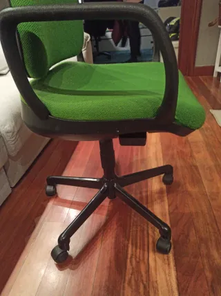 Silla de oficina verde