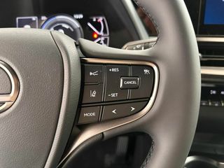 Lexus UX  250h 2WD PREMIUM