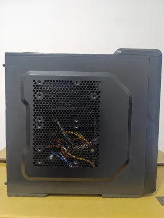 Monitor HP Z24n 2K y Torre Nox Gaming