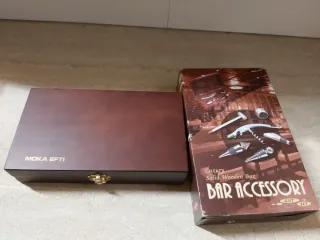 Set accessori vino 5 in 1 con scatola legno