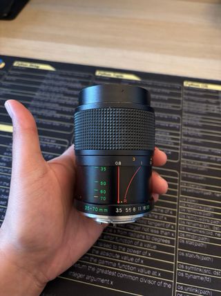 Yashica 108 + lente yashica 35-70mm f3.5-4.5