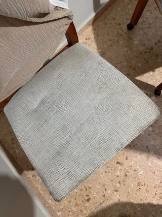 Sillas de comedor de madera y tela con ruedas