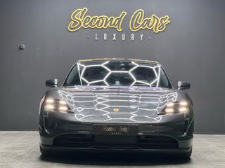 PORSCHE Taycan -