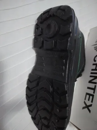 Botas de seguridad CHINTEX  sin estrenar T 42