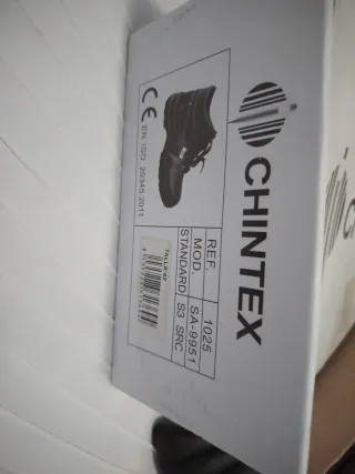 Botas de seguridad CHINTEX  sin estrenar T 42