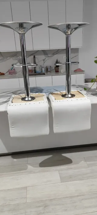 2 Taburetes de Bar Regulables