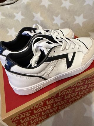 Vans Lowland CC JMP R Blancas/Negras Talla 37