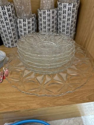 Tartera y platitos de cristal tallado