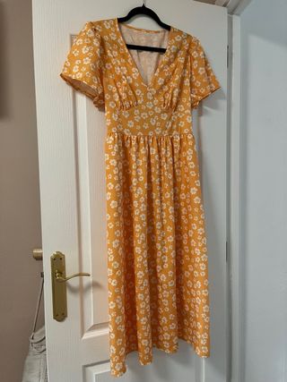 Vestido amarillo floral