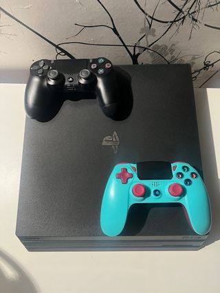 PlayStation 4 Pro (PS4 Pro) Negra
