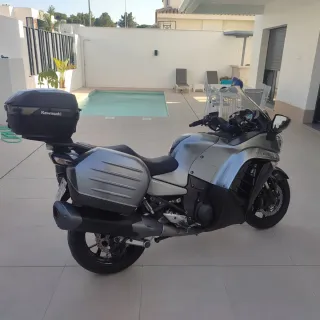 Kawasaki GTR 1400 Turismo