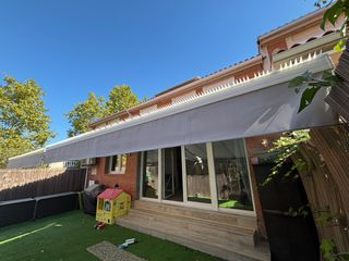 Toldos Gaviota Motorizados color Gris