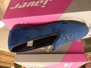 Zapatillas azul marino con bordado dorado T39