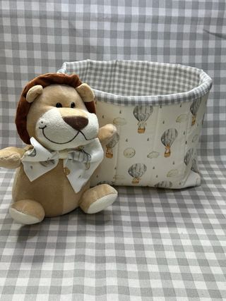 Cesta artesanal + peluche de regalo
