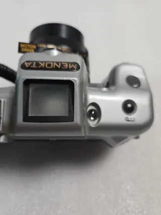 Fotocamera a rullino MENOKTA con flash