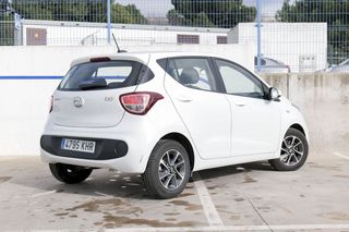 Hyundai i10   1.2 Tecno Auto