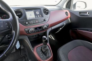 Hyundai i10   1.2 Tecno Auto