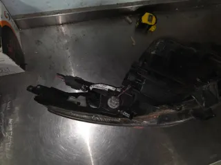 ✅️Faro delantero derecho Mazda 3 2011 2012...