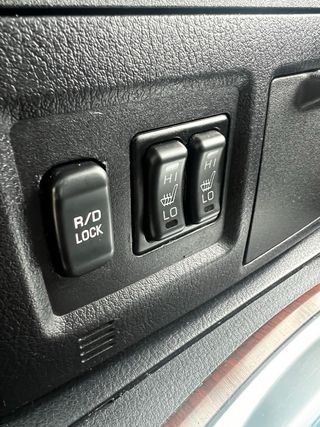 Mitsubishi Montero 2009