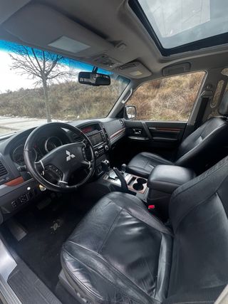 Mitsubishi Montero 2009