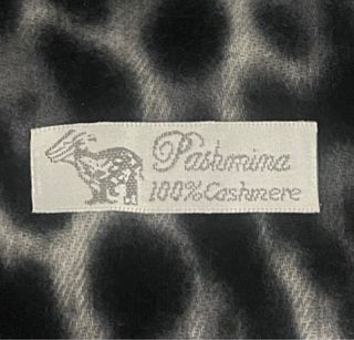 Pashmina Cashmere Animal Print.