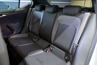 Opel Astra   1.2T SHL 81kW 110CV GS Line