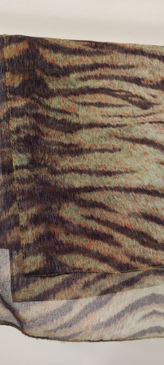 Pañuelo gasa estampado animal print