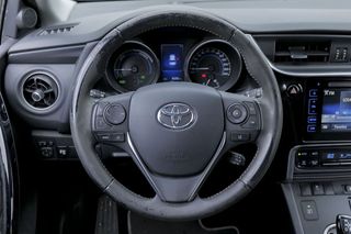 Toyota Auris   1.8 140H Hybrid Feel