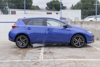 Toyota Auris   1.8 140H Hybrid Feel