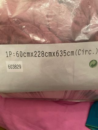 Mosquitera de tul con corazones