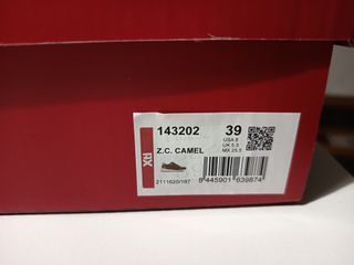 Zapatillas Xti Marrones y Doradas