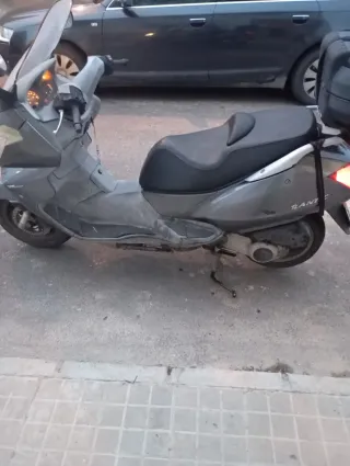 Aprilia Atlantic 125cc Maxiscooter 74000km