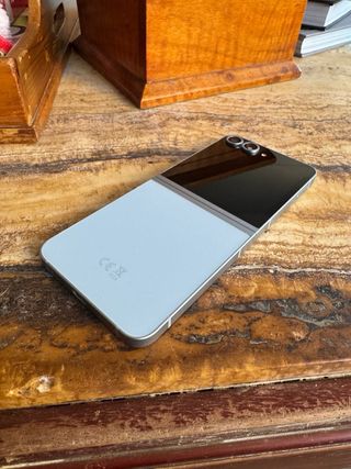 Samsung Galaxy Z Flip 6