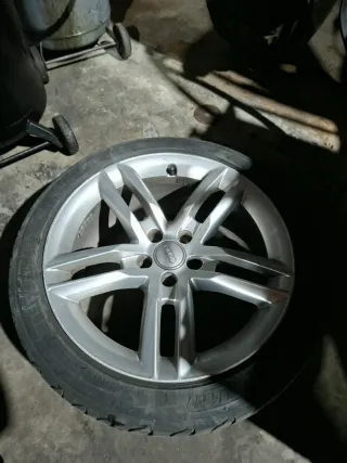 Llantas Audi 18 con neumáticos