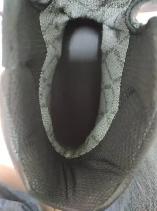 Botas de montaña negras