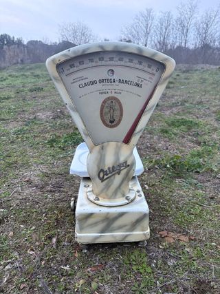 Balanza antigua Claudio Ortega Barcelona