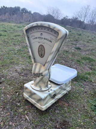 Balanza antigua Claudio Ortega Barcelona