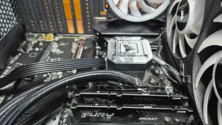 PC Profesional AM5 Ryzen 9 7900 en garantía