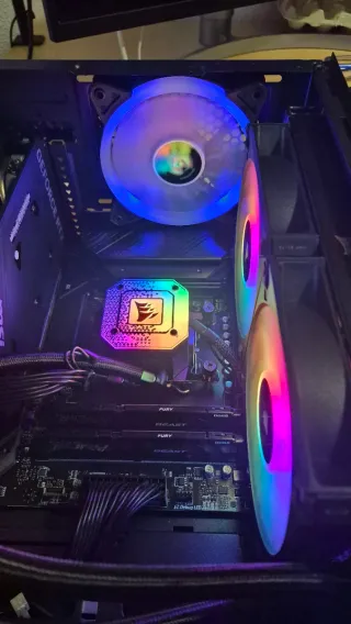 PC Profesional AM5 Ryzen 9 7900 en garantía