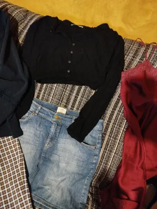 Lote Ropa Mujer: Jersey, Falda, Pantalón