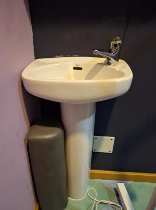 Lavabo Roca pequeño blanco