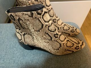 Botas snake print beige tacón 5cm talla 38 NUEVAS