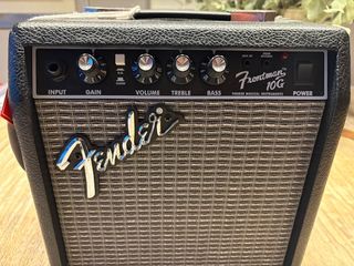 Amplificador Fender Frontman 10G en GARANTÍA