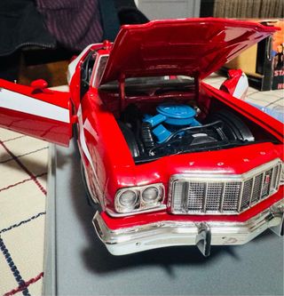 Ford Gran Torino 1:18 Joy Ride Starsky & Hutch