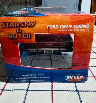 Ford Gran Torino 1:18 Joy Ride Starsky & Hutch
