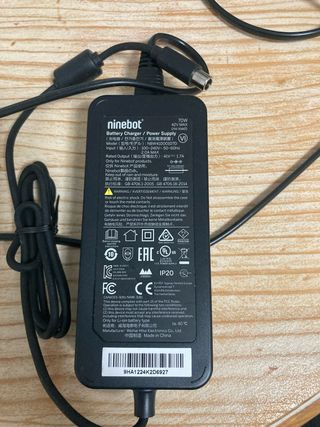 Cargador Ninebot 42V 1.7A
