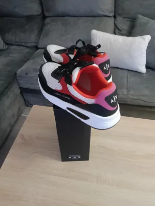 Zapatillas Armani Exchange Rojas y Blancas