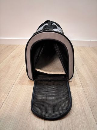 Transportín perro coche gris y negro